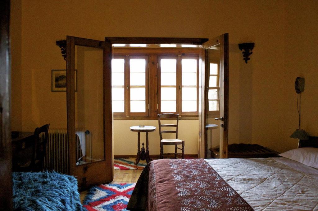 Hotel Galaxias Мецово Екстер'єр фото