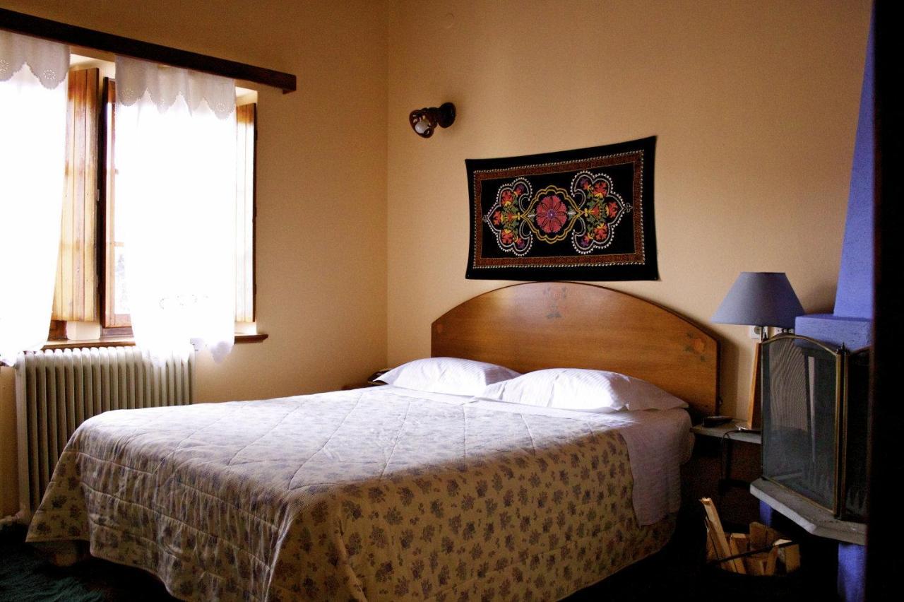 Hotel Galaxias Мецово Екстер'єр фото